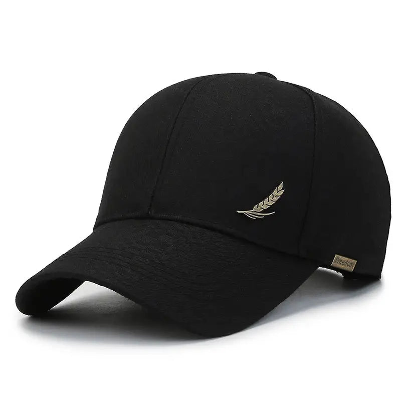Casquette Noire Minimaliste avec Feuille Dorée – Élégance et Confort