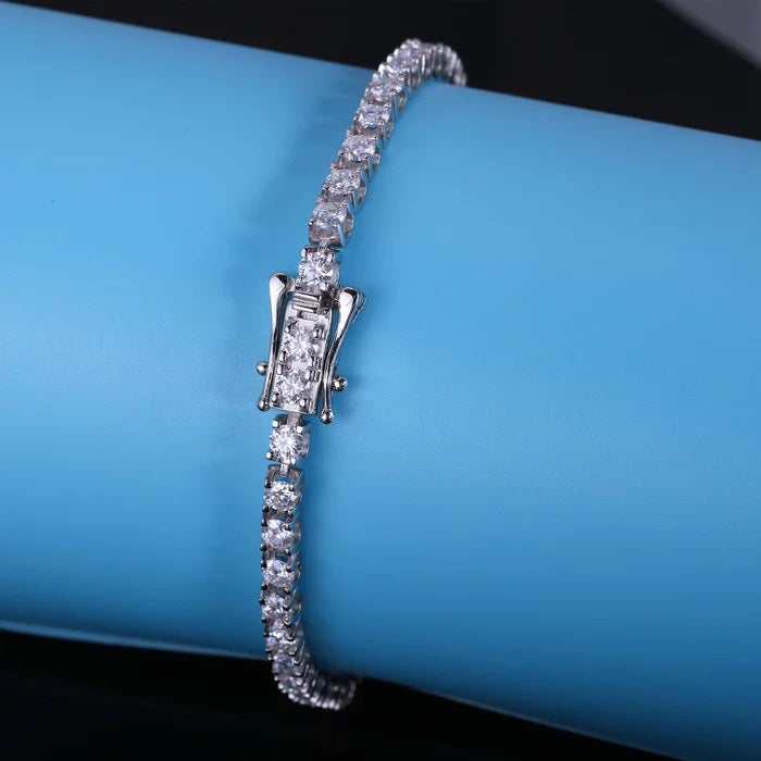 Bracelet scintillant en zircon❤️