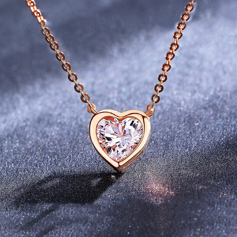 COLLIER EMEL