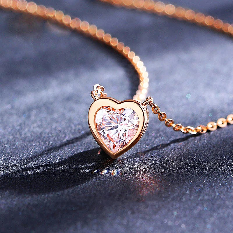 COLLIER EMEL
