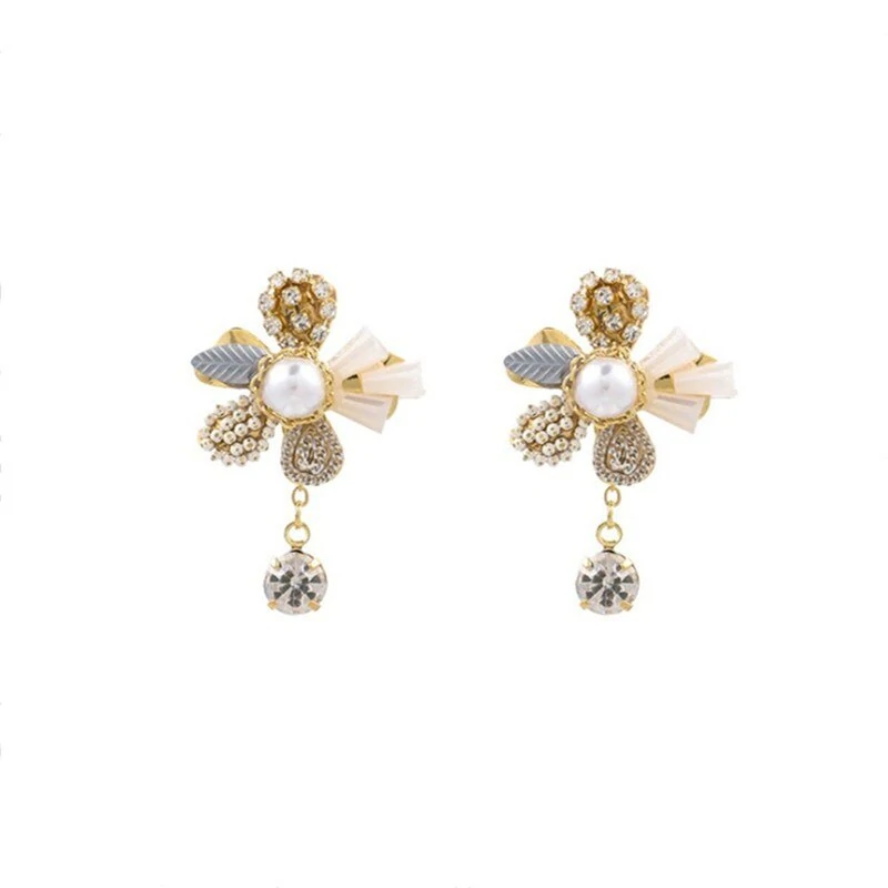 Boucles D'oreilles Fleur De Perle & Pompon Cristal
