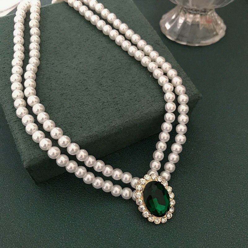 Collier de perles en cristal vert