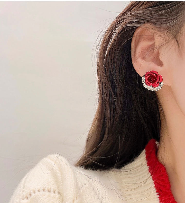 Boucle d’oreille forme de fleur