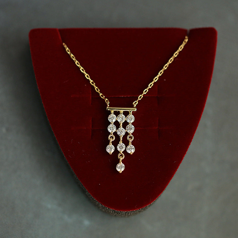 Collier Corinne