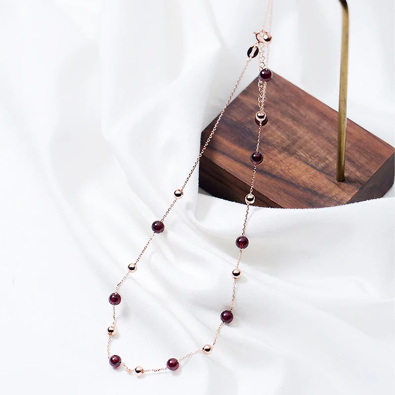 COLLIER LEONIE
