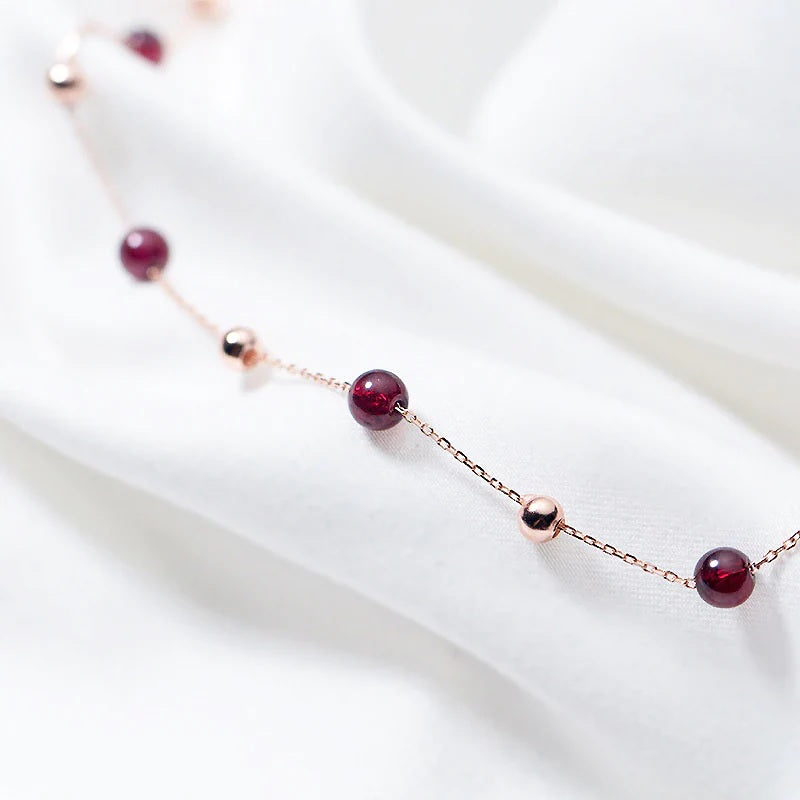 COLLIER LEONIE