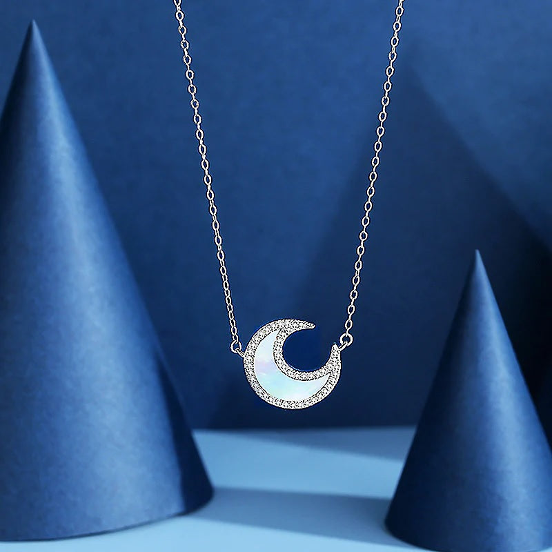 COLLIER ISAURA