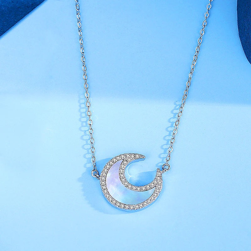 COLLIER ISAURA