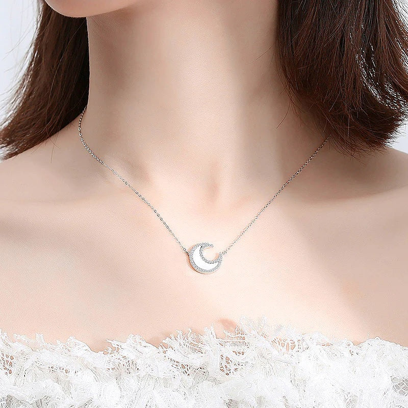 COLLIER ISAURA