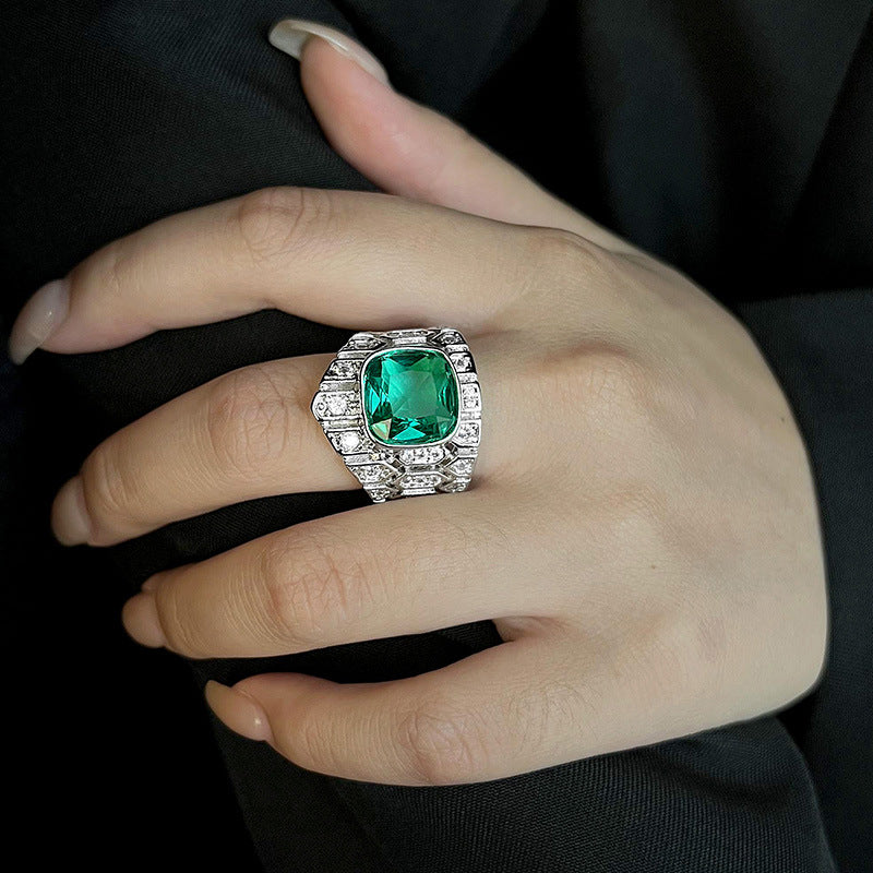 BAGUE EXOTIQUE