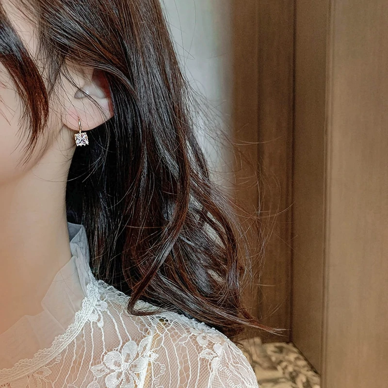 Boucles d'oreilles pendantes en cristal Piper