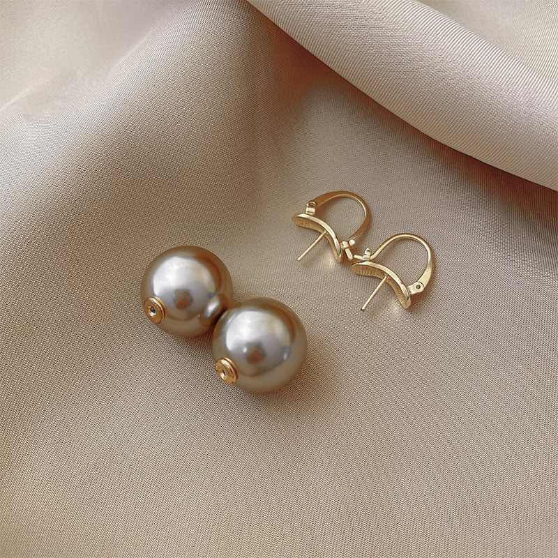 Boucles d'oreilles pendantes Matilda Pearl