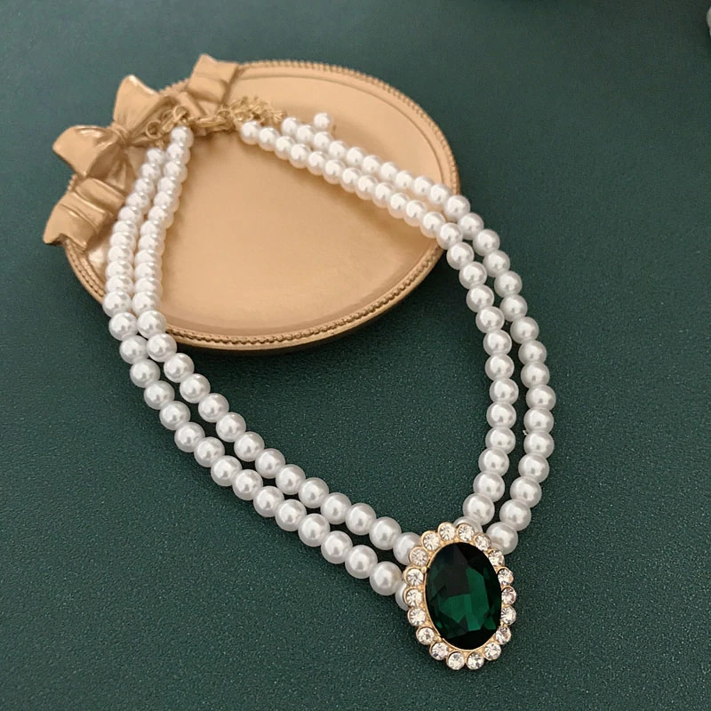 Collier de perles en cristal vert
