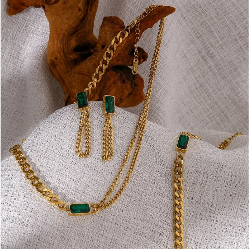Ensemble de bijoux en cristal vert émeraude
